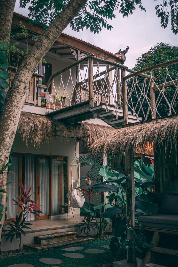 Seaside Tribe - Boutique Surf Stay & Retreat 海神庙 外观 照片