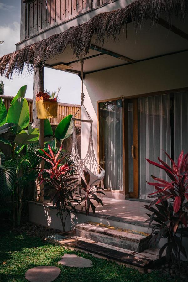 Seaside Tribe - Boutique Surf Stay & Retreat 海神庙 外观 照片