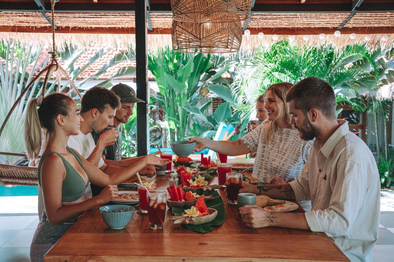 Seaside Tribe - Boutique Surf Stay & Retreat 海神庙 外观 照片