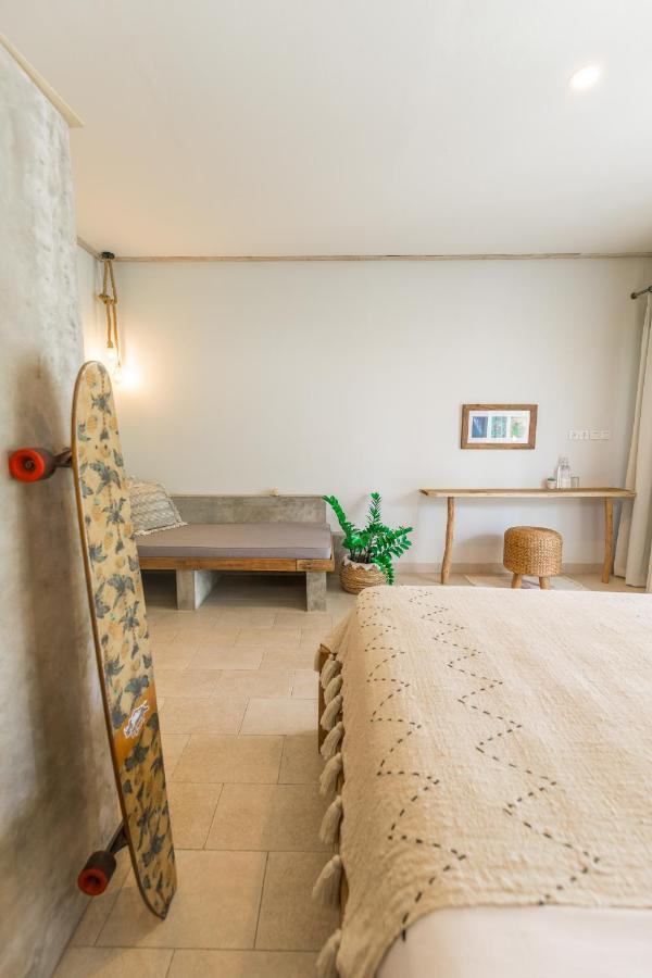 Seaside Tribe - Boutique Surf Stay & Retreat 海神庙 外观 照片