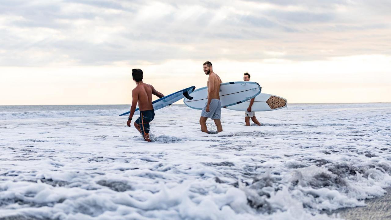 Seaside Tribe - Boutique Surf Stay & Retreat 海神庙 外观 照片